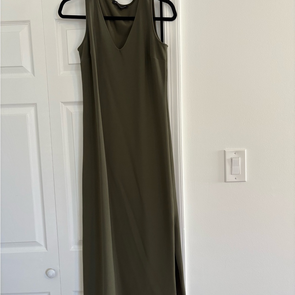 Elegant Olive Green Sleeveless Dress